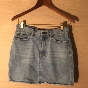 Billabong denim mini skirt waist size 28